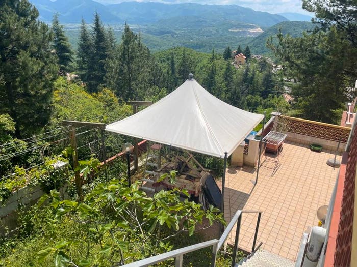 Appartamento con 5 locali in vendita in Via dell'Aurora, Vallinfreda