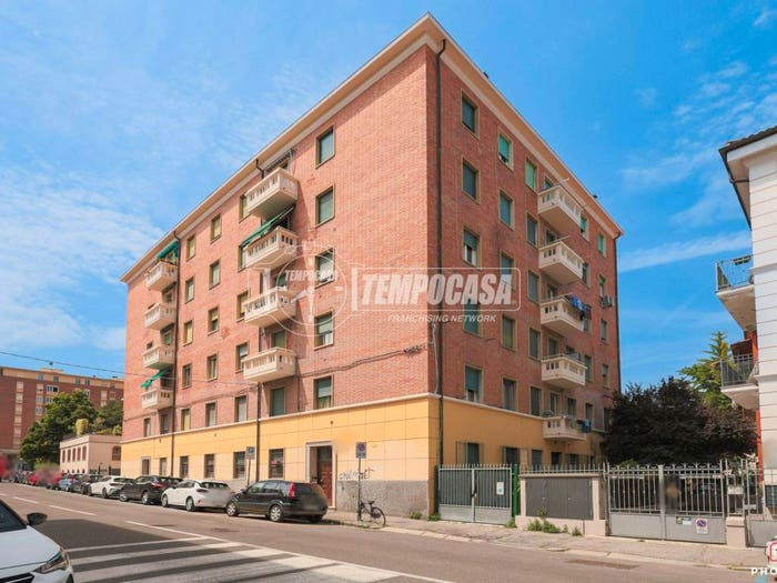 Appartamento trilocale in vendita in Via dello Scalo, Saffi, Bologna