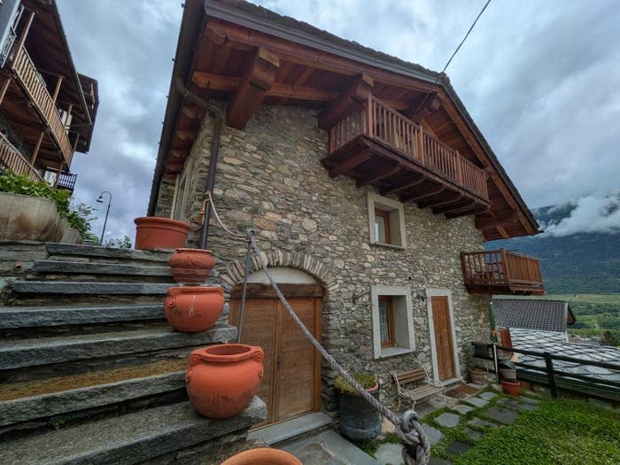 Appartamento trilocale in vendita in Frazione Grand Crè, Sarre