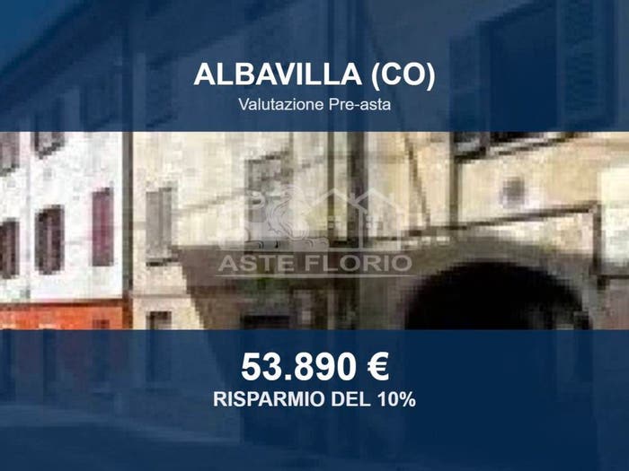 Casa con 6 locali in vendita in Via Mentana, Albavilla