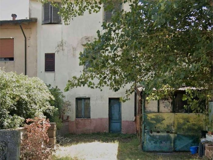 Casa con 6 locali in vendita in Latignano, Cascina