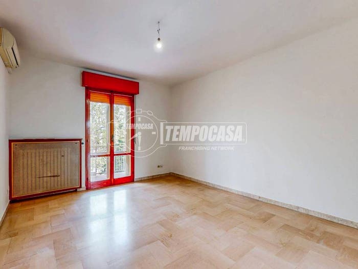 Appartamento quadrilocale in vendita in Via Giuseppe Graziosi, Buon Pastore Parco Amendola, Modena