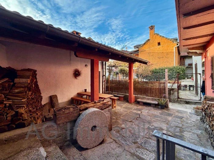 Casa con 6 locali in vendita in Via Assunta, Centro, Miazzina