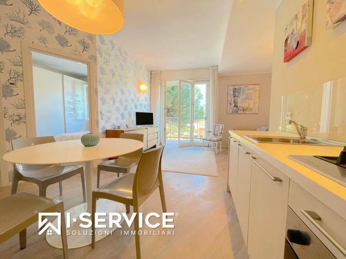 Appartamento bilocale in vendita in Viale Carducci, Cesenatico Levante, Cesenatico
