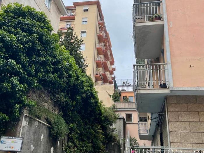 Appartamento con 6 locali in vendita in Via Cesare Cabella, Castelletto, Genova
