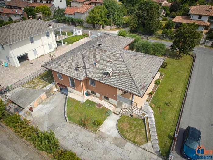 Casa con 6 locali in vendita in Località Monte Grappa, Centro, Calvagese della Riviera
