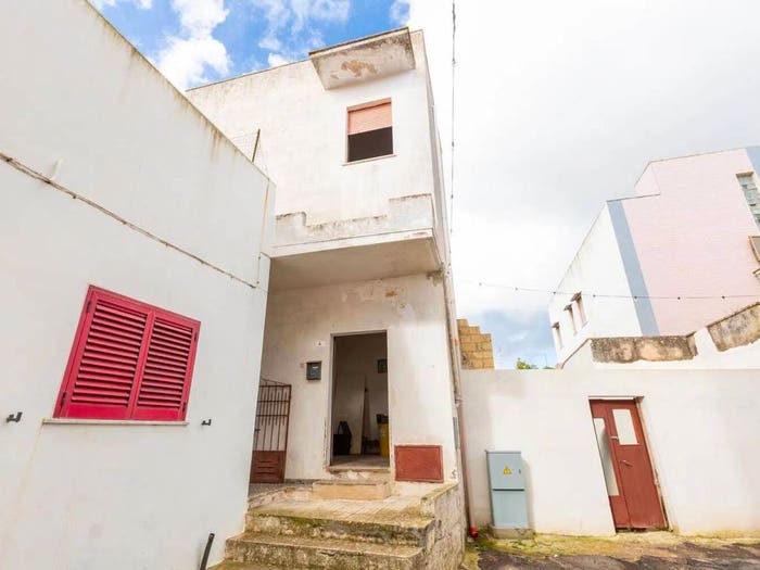 Appartamento con 6 locali in vendita in Via Felice Cavallotti, Centro, Patù