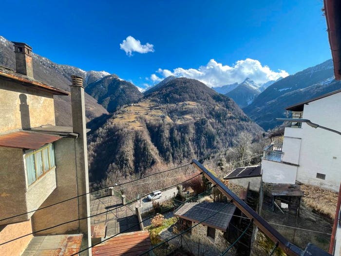 Appartamento bilocale in vendita in Via Colvedra, Pedesina