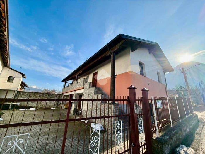 Casa quadrilocale in vendita in Località Lillaz, SaintMarcel