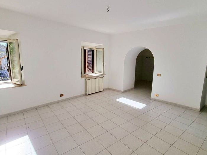 Appartamento quadrilocale in vendita in Via Santa Lucia, Centro, Cave