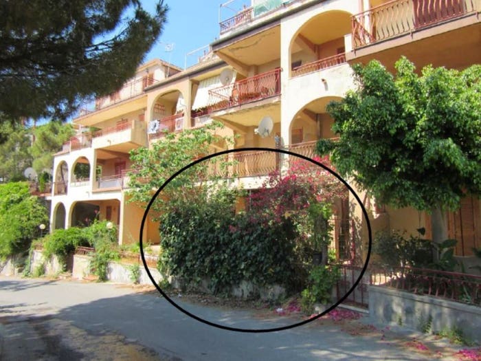 Appartamento bilocale in vendita in Via Chincherini Letojanni ME Italia, Letojanni