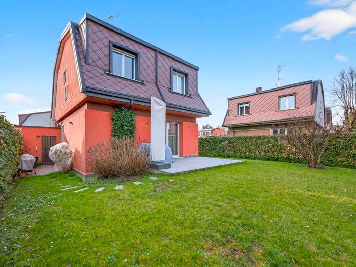Casa quadrilocale in vendita in Via Campo Gallo, Centro, Arese