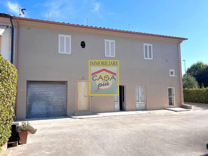 Appartamento quadrilocale in vendita in Via Ivan Rocchi, Titignano Visignano, Cascina