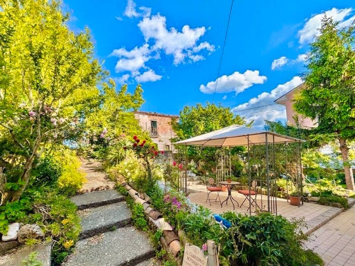 Casa con 6 locali in vendita in GIOCO, Oratino