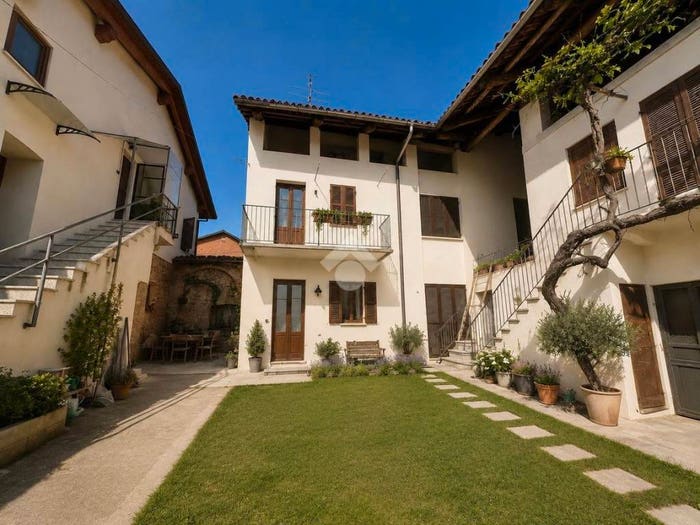 Casa quadrilocale in vendita in Via taravellera, Centro, Giaveno