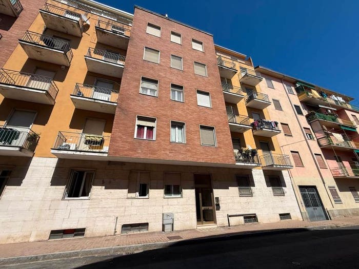 Appartamento trilocale in vendita in Via Vinzaglio, Orti, Alessandria