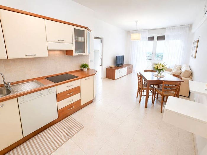 Appartamento trilocale in vendita in Via delle Rose, Centro, Misano Adriatico