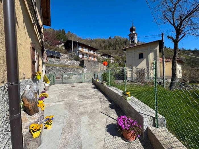 Casa con 5 locali in vendita in CONTRADA MARINONI, Ardesio