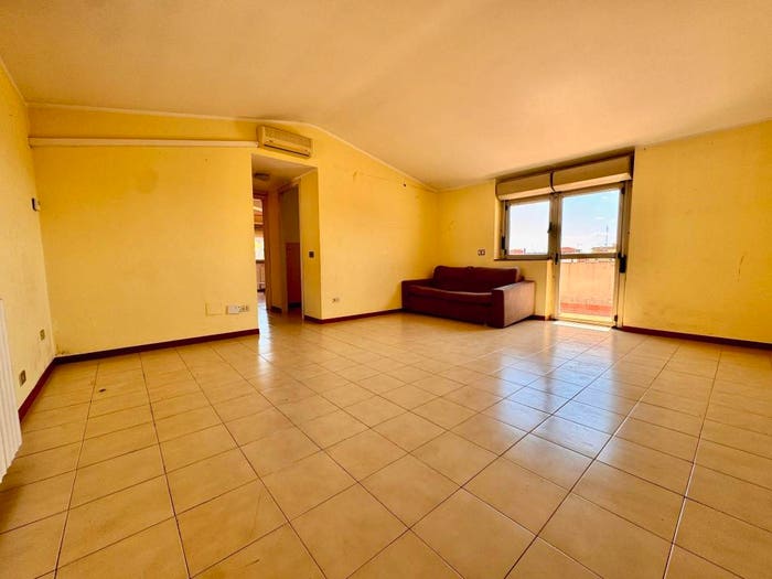 Casa trilocale in vendita in Via Giangiacomo Caraglio, Labaro, Roma