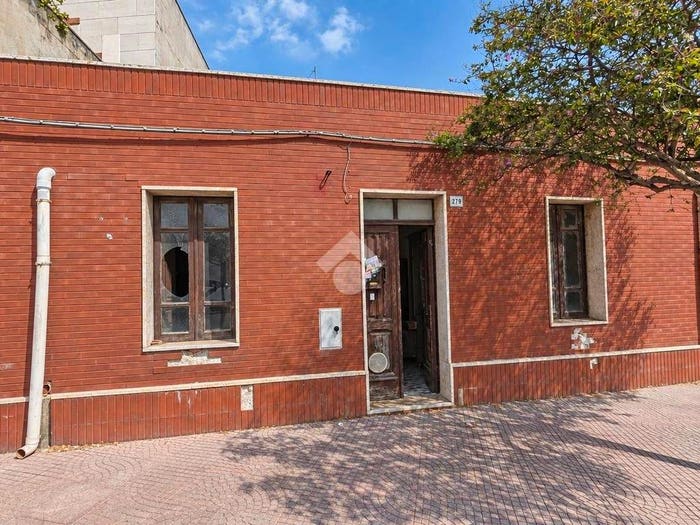 Casa con 6 locali in vendita in Via Cagliari, Centro, Oristano