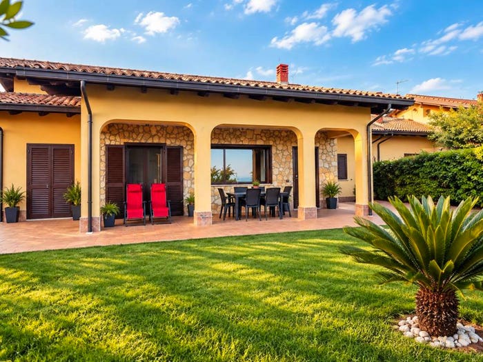Casa con 5 locali in vendita in Via Aldo Moro scn, Centro, Vico nel Lazio