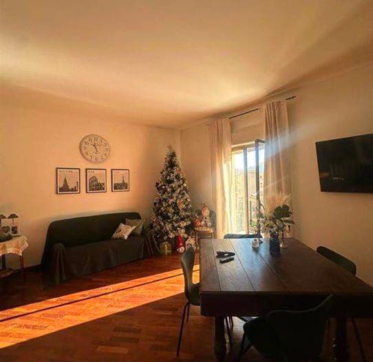 Appartamento trilocale in vendita in Via Oreto, Brancaccio, Palermo