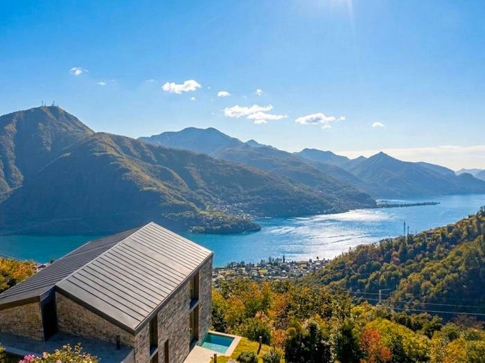 Casa quadrilocale in vendita in Località Traversa, Gravedona ed Uniti