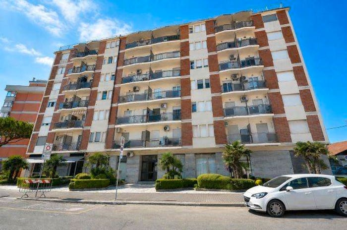 Appartamento bilocale in vendita in Viale della Paganella, Lido degli Scacchi Lido di Pomposa, Comacchio
