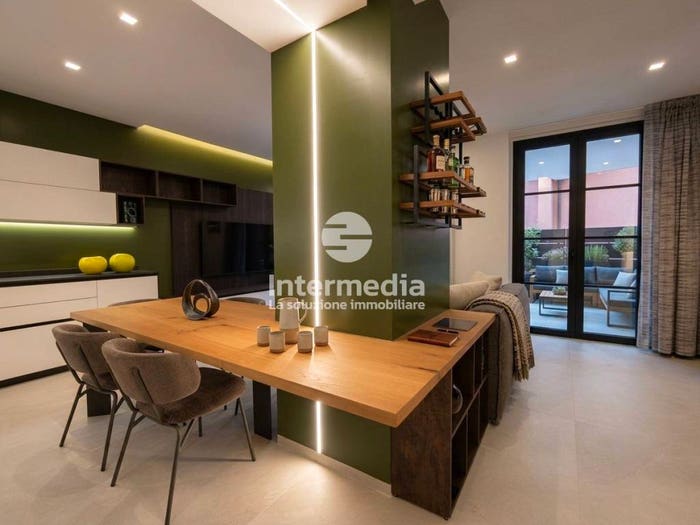 Appartamento trilocale in vendita in Via Louis Pasteur, Pasteur, Milano