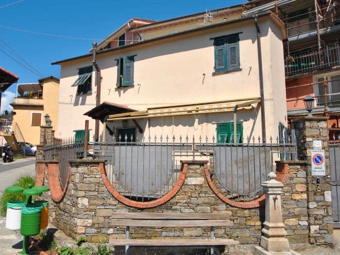 Casa quadrilocale in vendita in Via Altare, Centro, Uscio