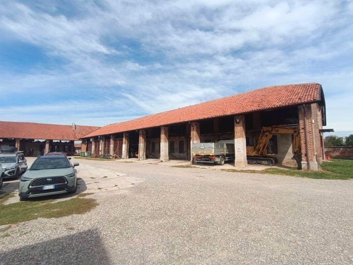 Casa con 6 locali in vendita in Via Selvanesco, Chiesa Rossa, Milano
