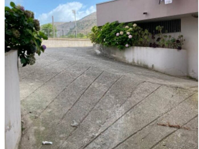 Appartamento trilocale in vendita in Via Galatina, San Clemente, Caserta