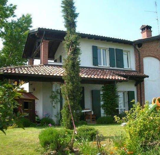 Casa con 6 locali in vendita in Frazione Mondonico, San Damiano al Colle