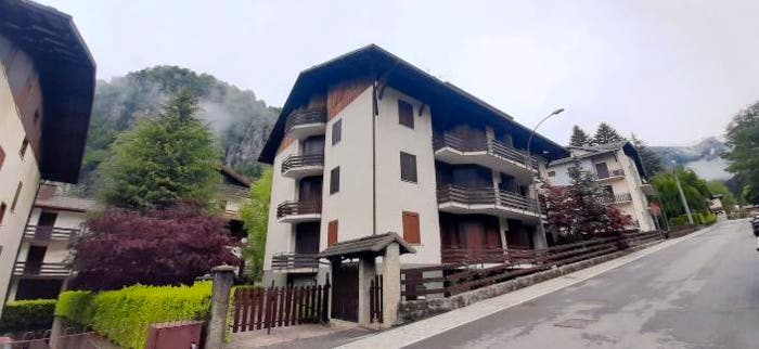 Appartamento quadrilocale in vendita in Via Santa Lucia, Piazzatorre
