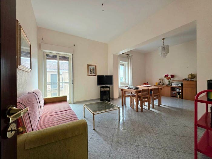 Appartamento con 5 locali in vendita in Via Toscana, Provinciale, Messina