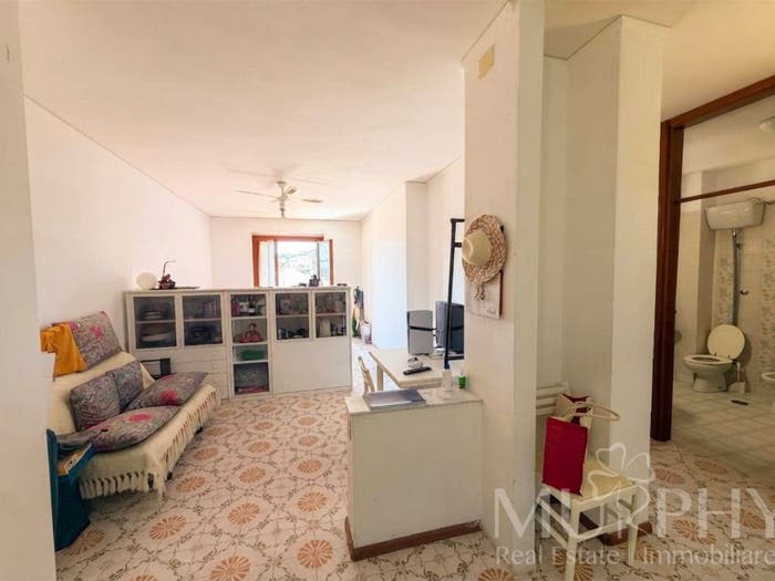 Appartamento bilocale in vendita in Via Brigata Sassari, La Maddalena