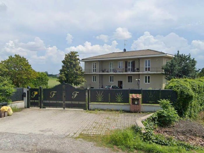 Appartamento con 6 locali in vendita in Via Milano, Chiari