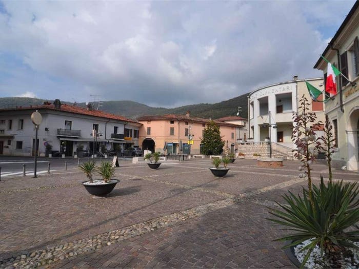 Casa con 6 locali in vendita in Via Bonfadini, Centro, Nuvolera