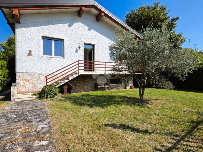 Casa trilocale in vendita in Via chiesa san silvestro, Eremo, Curtatone