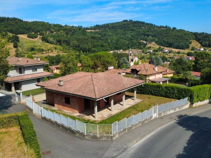 Casa con 5 locali in vendita in Via Pramartino, San Pietro Val Lemina