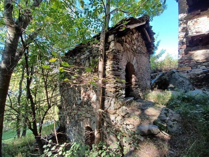 Casa bilocale in vendita in Località Vers, Perloz