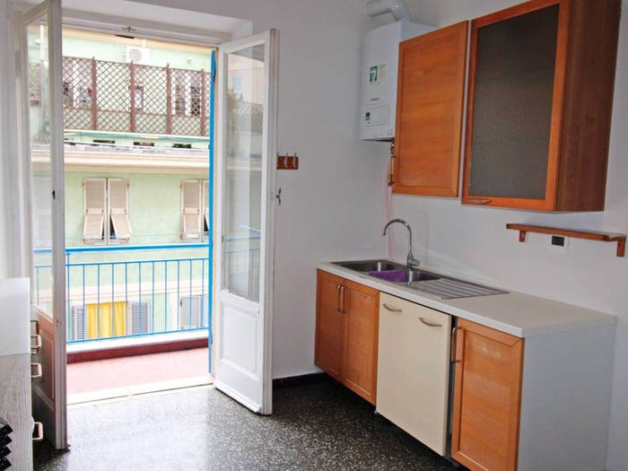 Appartamento con 5 locali in vendita in Castelletto, Genova