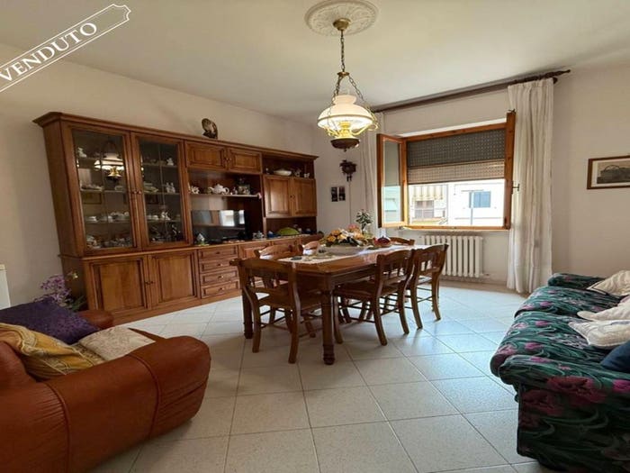 Appartamento quadrilocale in vendita in Zona Mensa Via Toscana, Certaldo