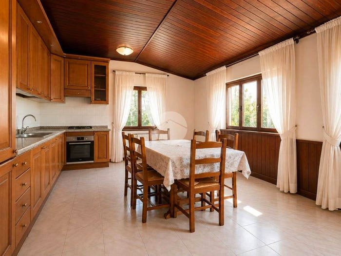 Appartamento con 5 locali in vendita in Via Piangenghino, Centro, Saludecio