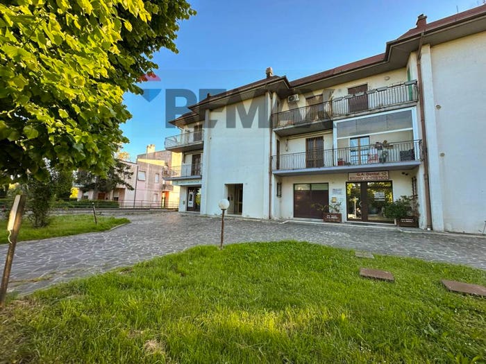 Appartamento con 5 locali in vendita in viale cante di montevecchio, Centro, Monte Porzio