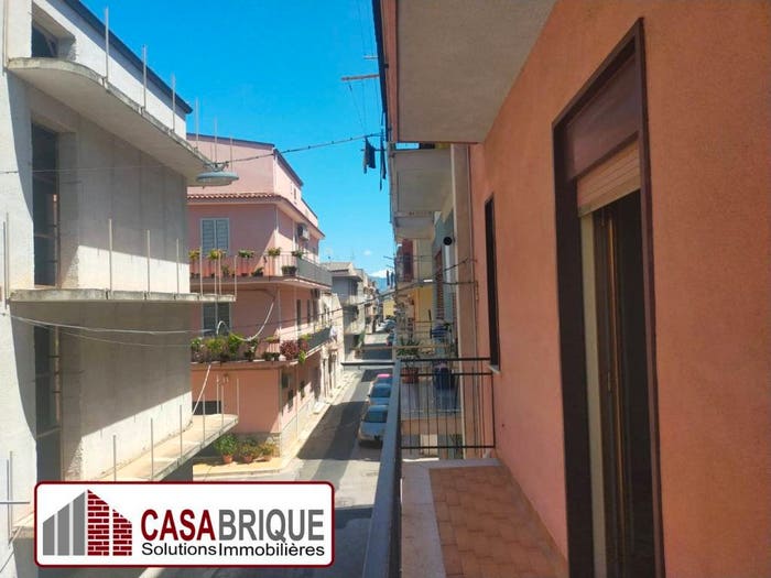 Casa con 6 locali in vendita in Via Nazario Sauro, Centro, Altavilla Milicia