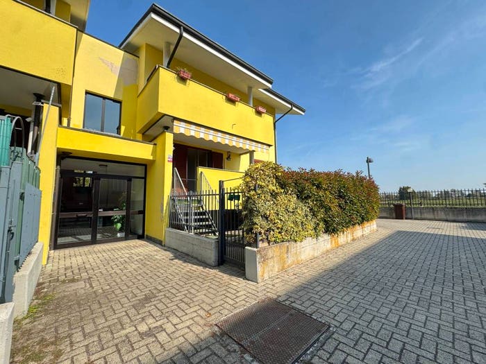 Casa trilocale in vendita in Via Ada Negri, Villavesco, Tavazzano con Villavesco