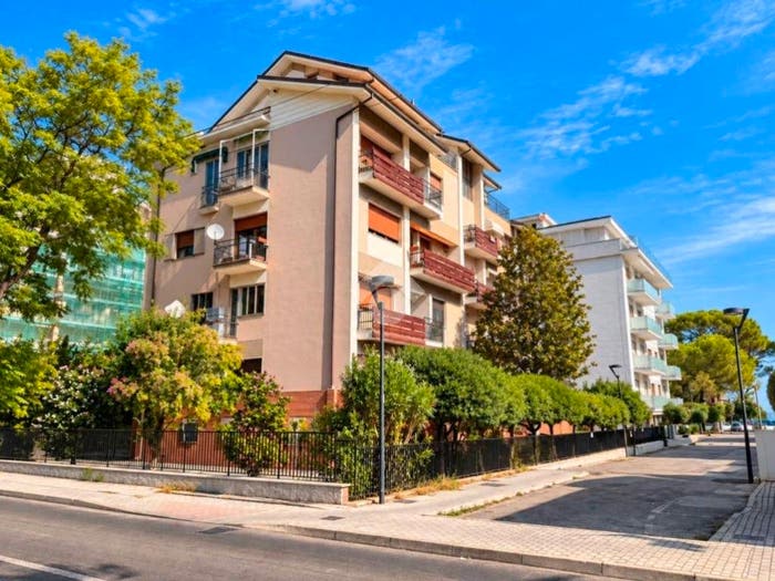 Appartamento con 6 locali in vendita in Via Enrico Toti, Lungomare Strada Parco, Pescara