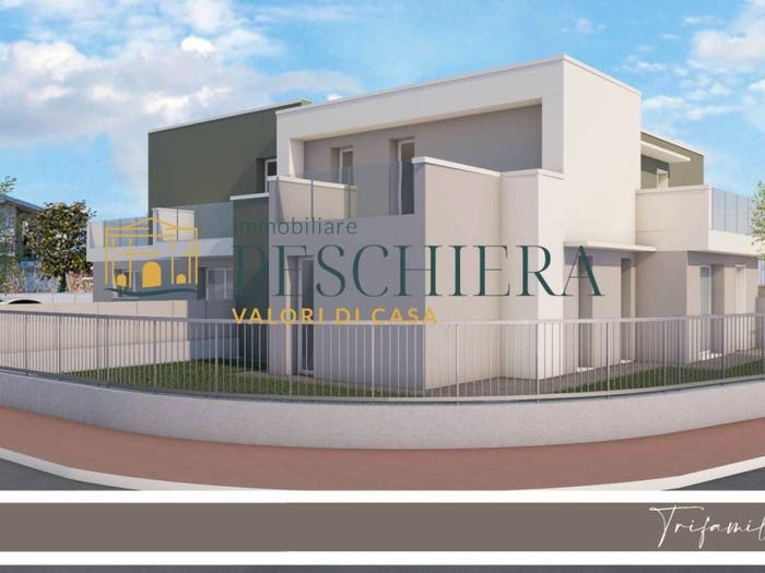 Appartamento quadrilocale in vendita in Via Oliveto, Castelnuovo del Garda
