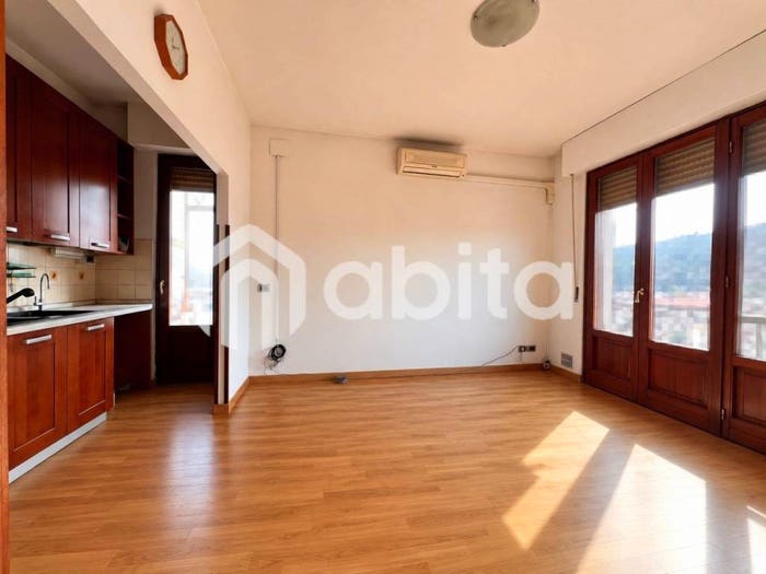 Appartamento con 5 locali in vendita in Via po, Pestello Ginestra, Montevarchi